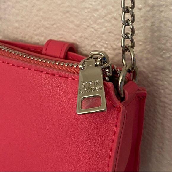 Steve Madden hot pink faux leather purse chain crossbody mini wallet NEW 4x5 - Picture 7 of 11